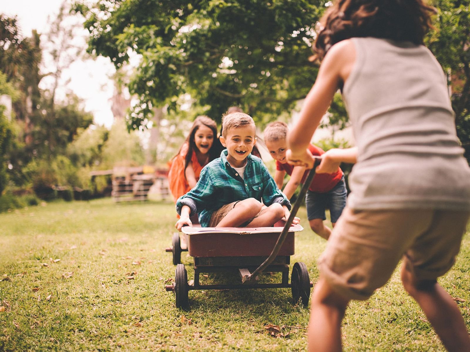 5 unexpected benefits of outdoor play - Today's Parent